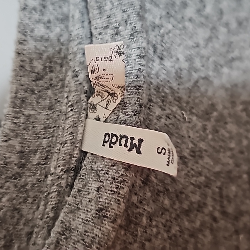 Mudd Sweater - Picture 3 of 3
